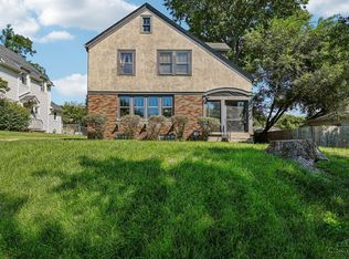 207 Aberdeen Dr, Middletown, OH 45042