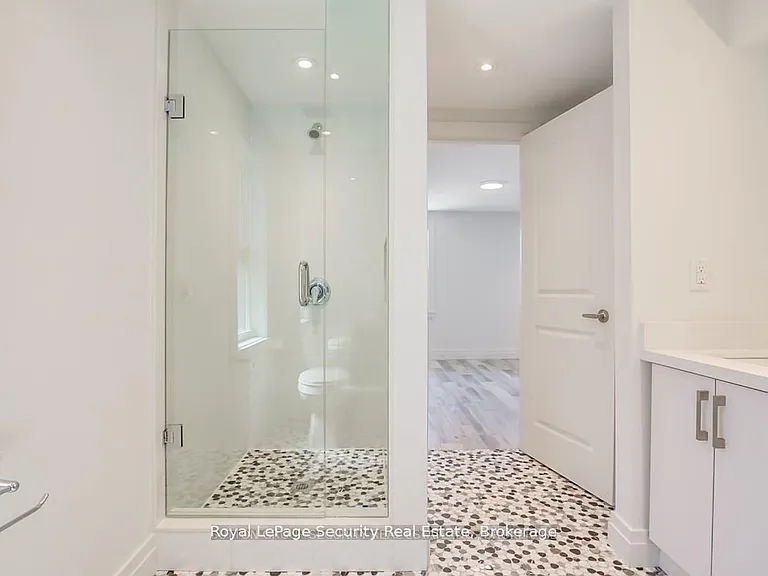 3 26th St #1 — Photo 16