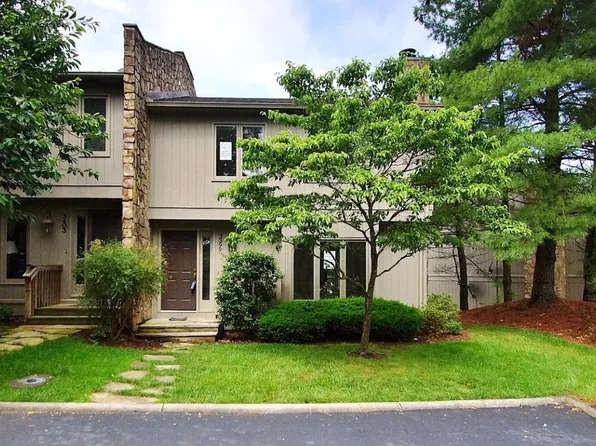 3399 Londonderry Ln, Roanoke, VA 24018