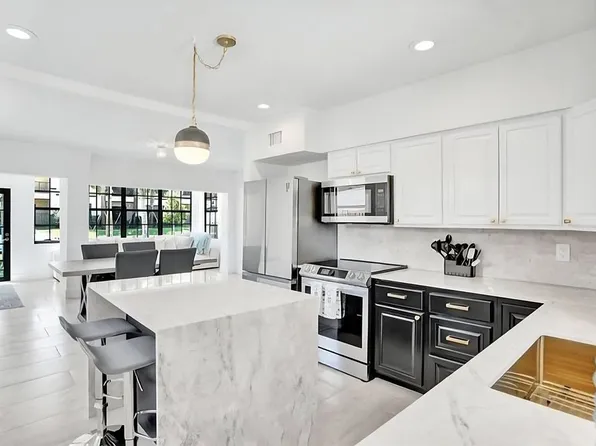 541 NE 14th Ct, Fort Lauderdale, FL 33304