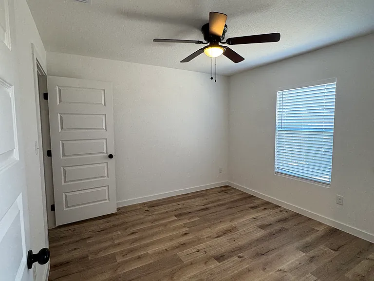 2103 Vista Rosa #A — Photo 13