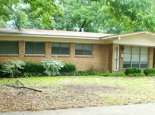 3 Paul Dr, Texarkana, TX 75503