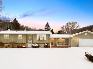 4504 Meadowlark Ct, La Crosse, WI 54601