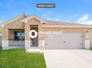 1018 Round Bale Rd, Hutto, TX 78634