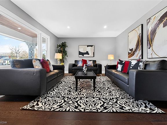 2nd image of 573 Trebisky Rd