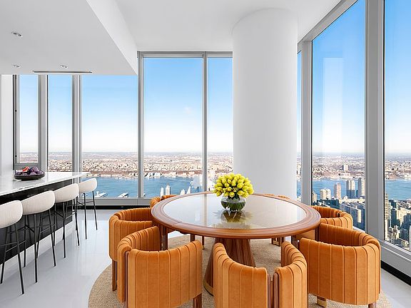3rd image of 217 W 57th St #91W