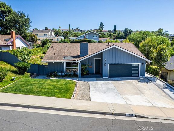 2nd image of 23930 Sapphire Canyon Rd