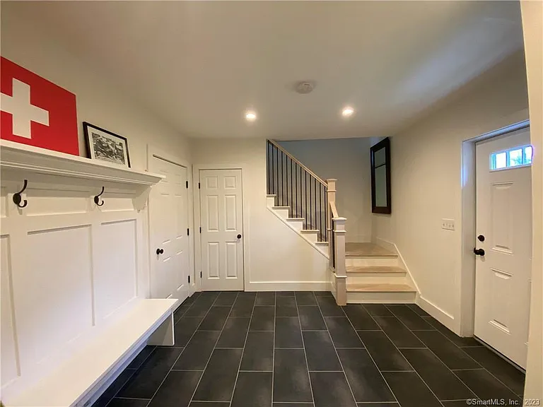 55 Still Meadow Rd — Photo 7