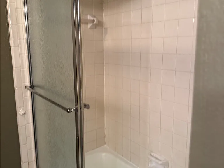 2614 S Gardenia Ave — Photo 23