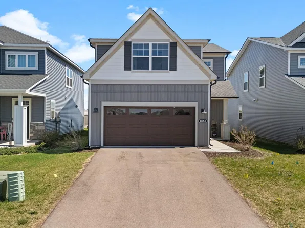 1863 Ivy St, Shakopee, MN 55379