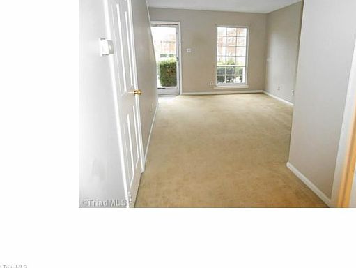 4th image of 1315 W Meadowview Rd APT D