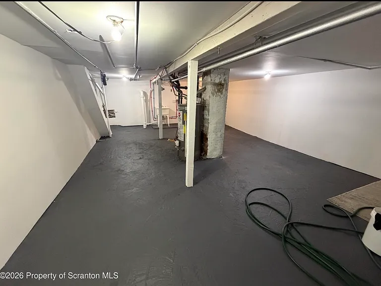 821 Maple St — Photo 15