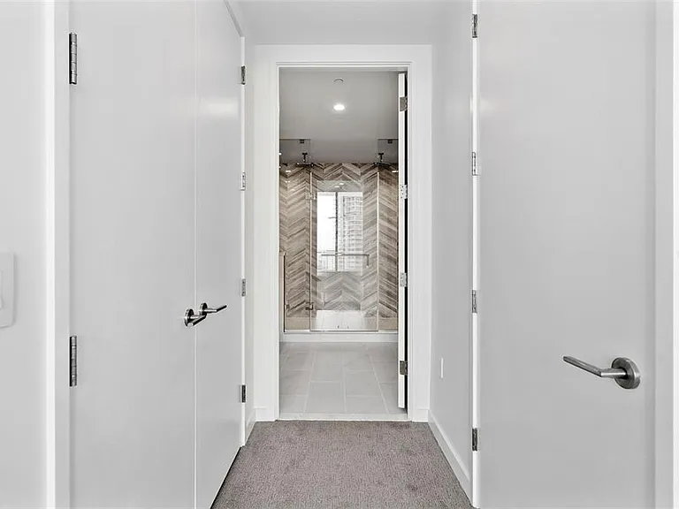 400 Central Ave #1903 — Photo 32