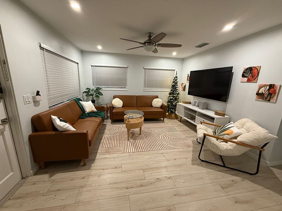 Comfy cozy living room.