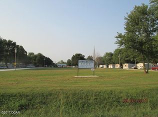 13600 Quince Rd, Neosho, MO 64850