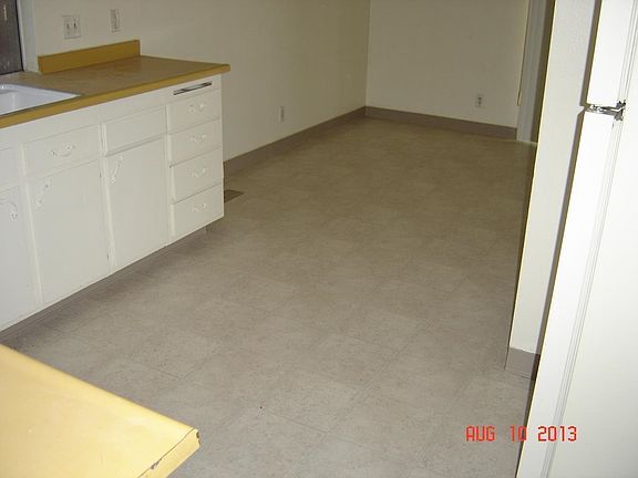 4th image of 772 Glen Molly Dr