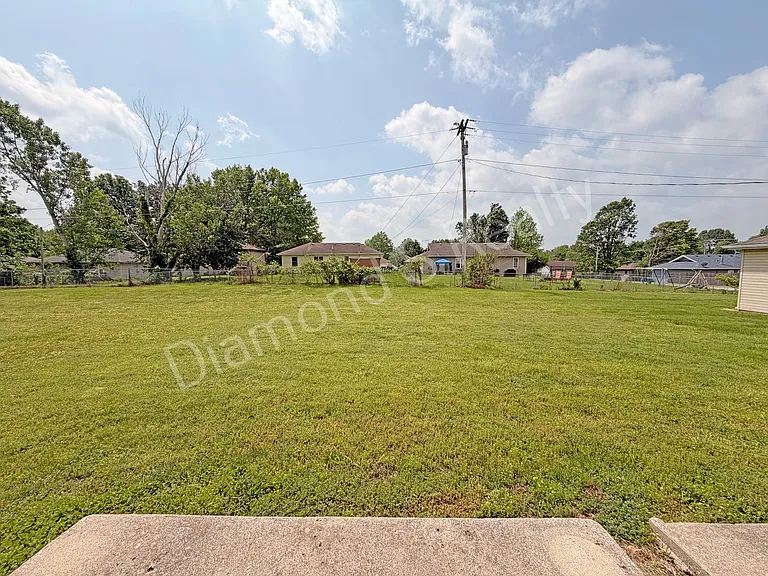 1446 / 1448 W Rainey Duplex — Photo 21
