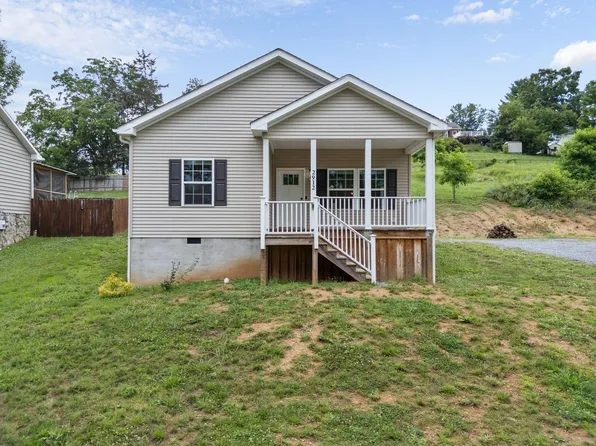 2912 Vinyard Ave NE, Roanoke, VA 24012