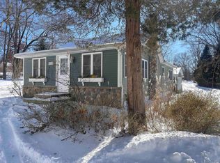 6034 Plymouth Dr, Brighton, MI 48116