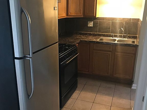 5th image of 5331 S Kilbourn Ave APT 4