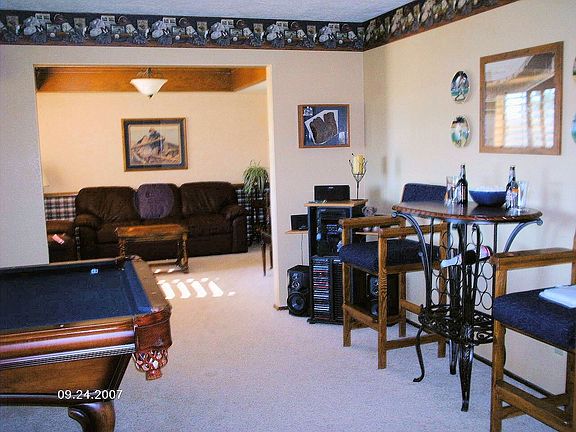 pool table room and den