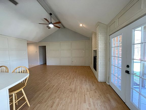 5th image of 4326 Beall Blvd