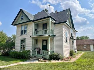 6447 Elm St APT 2, North Branch, MN 55056