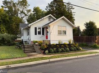 25 5th Ave, Glendora, NJ 08029