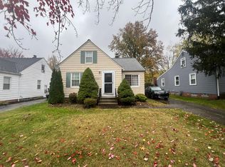 1207 Churchill Rd, Lyndhurst, OH 44124