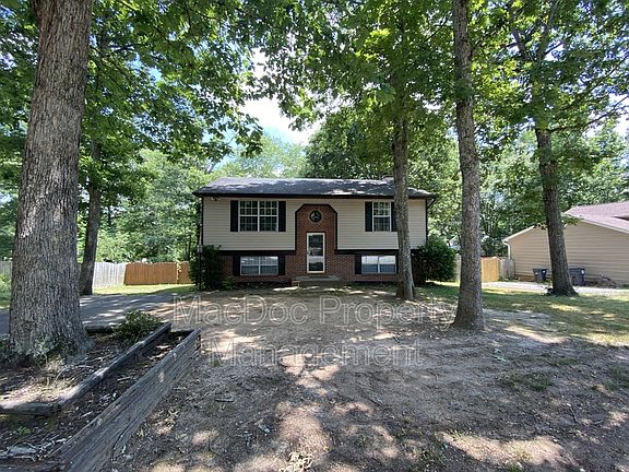 2nd image of 10813 Heatherwood Dr