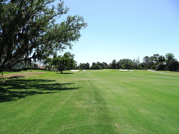 2nd image of 209 Club House Blvd