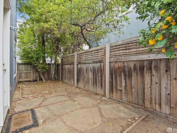 5th image of 2080 S Delaware Street