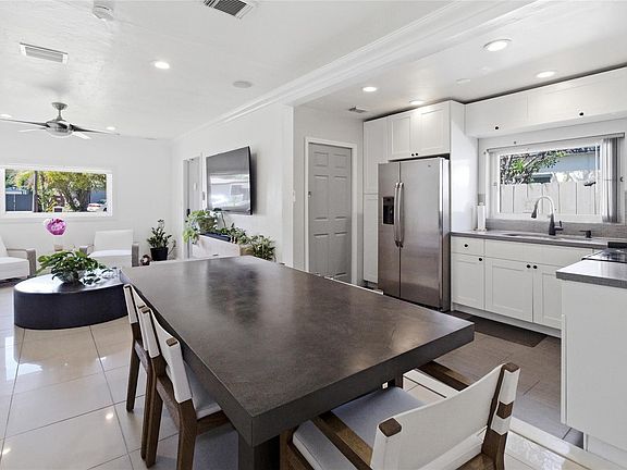 4th image of 1234 NW 7th Avenue