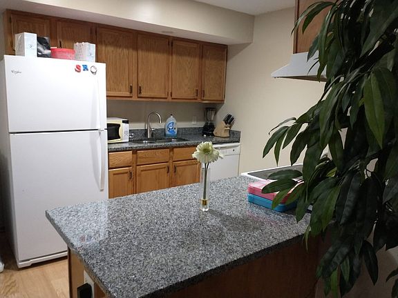 4th image of 1171 Norton Ave NE