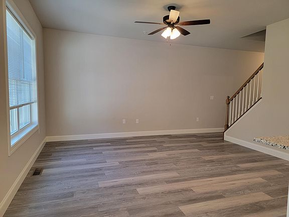 3rd image of 205 Sage Blvd