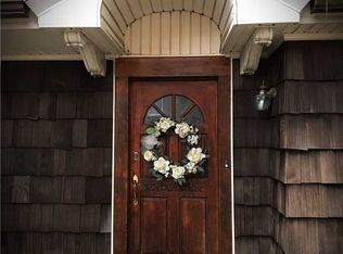 48 Davison Pl, Rockville Centre, NY 11570