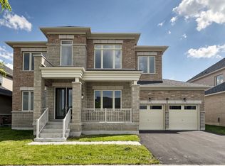 31 Lorrain Hand Cres, Georgina, ON L4P0T2