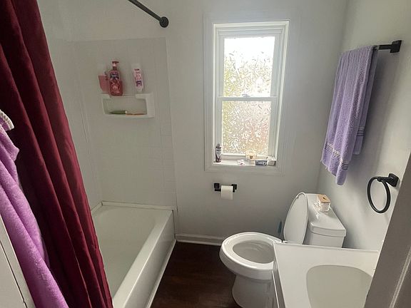 5th image of 916 Spruce St #9
