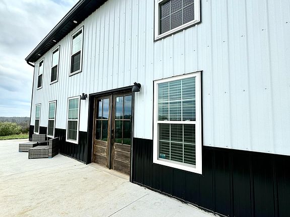 4th image of 2585 Manton Rd