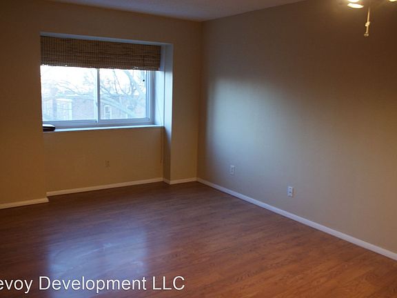 3rd image of 4355 Maryland Ave APT 412