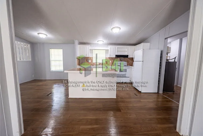 3 bed, 2.0 bath, 1512 sqft, $1,595 — Photo 4