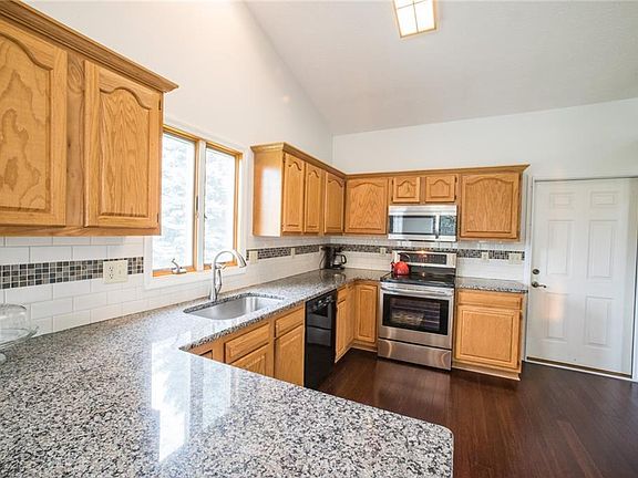 5th image of 119 Krug Dr