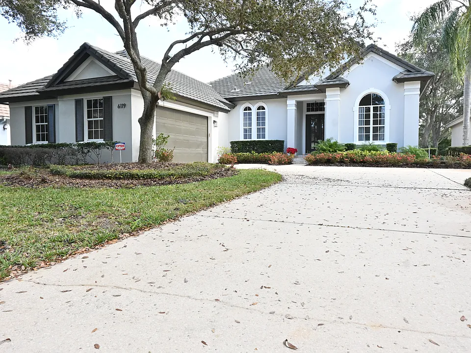 6119 Foxfield Ct