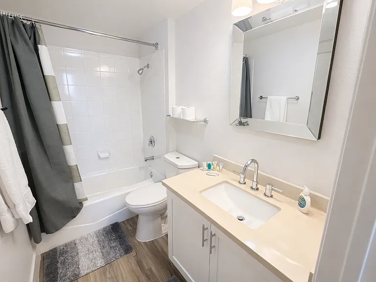 10740 Wilshire Blvd #608 — Photo 7
