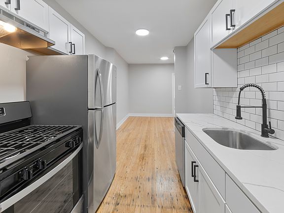 2nd image of 7377 N Damen Ave APT I2