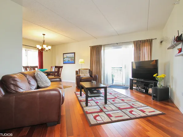 1325 Perry St APT 503, Des Plaines, IL 60016