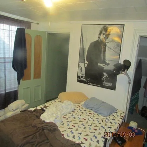 7 bed, 2440 sqft, $4,900 — Photo 3