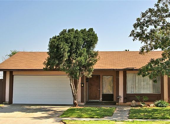 2nd image of 2251 Lee Ave