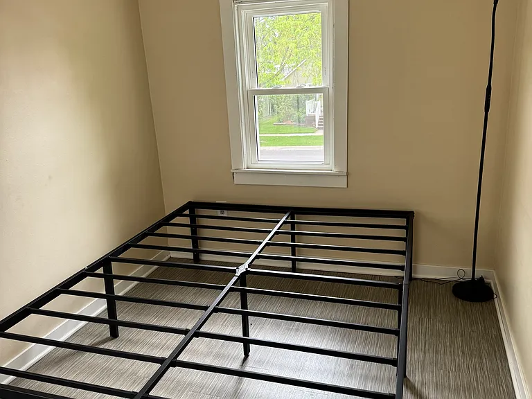 38 1/2 S Elm St #2 — Photo 11