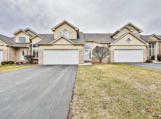 646 Berkley Dr, Romeoville, IL 60446